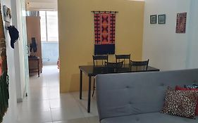 Apto Santos na Trabulsi Ponta da Praia Aquario